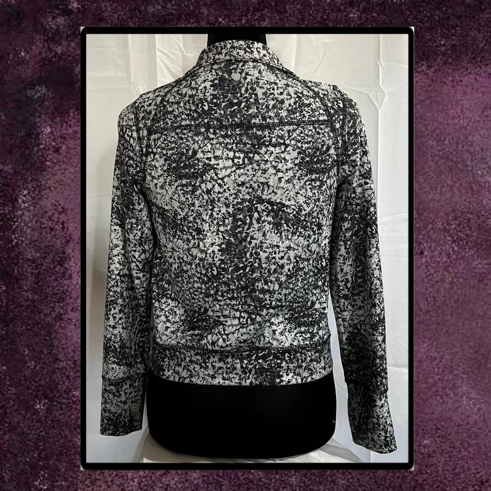 Danskin Now Zip-Up Jacket 7/8 - Picture 3 of 6